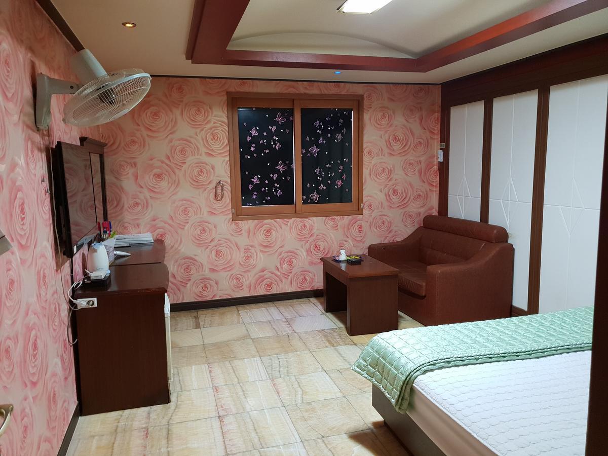 普拉斯汽车旅馆 釜山 外观 照片